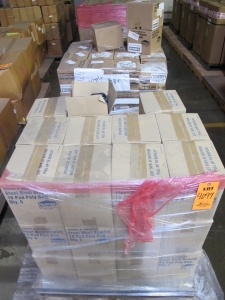 LOT TO INCLUDE LARGE QUANTITY OF STEEL WOOL: (255) 16 PAD PACKS STEEL WOOL, (383) 12 PAD PACKS OF STEEL WOOL. LOADING & HANDLING FEE $30-4094